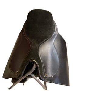 Authentic Elegant English Black Leather Saddle